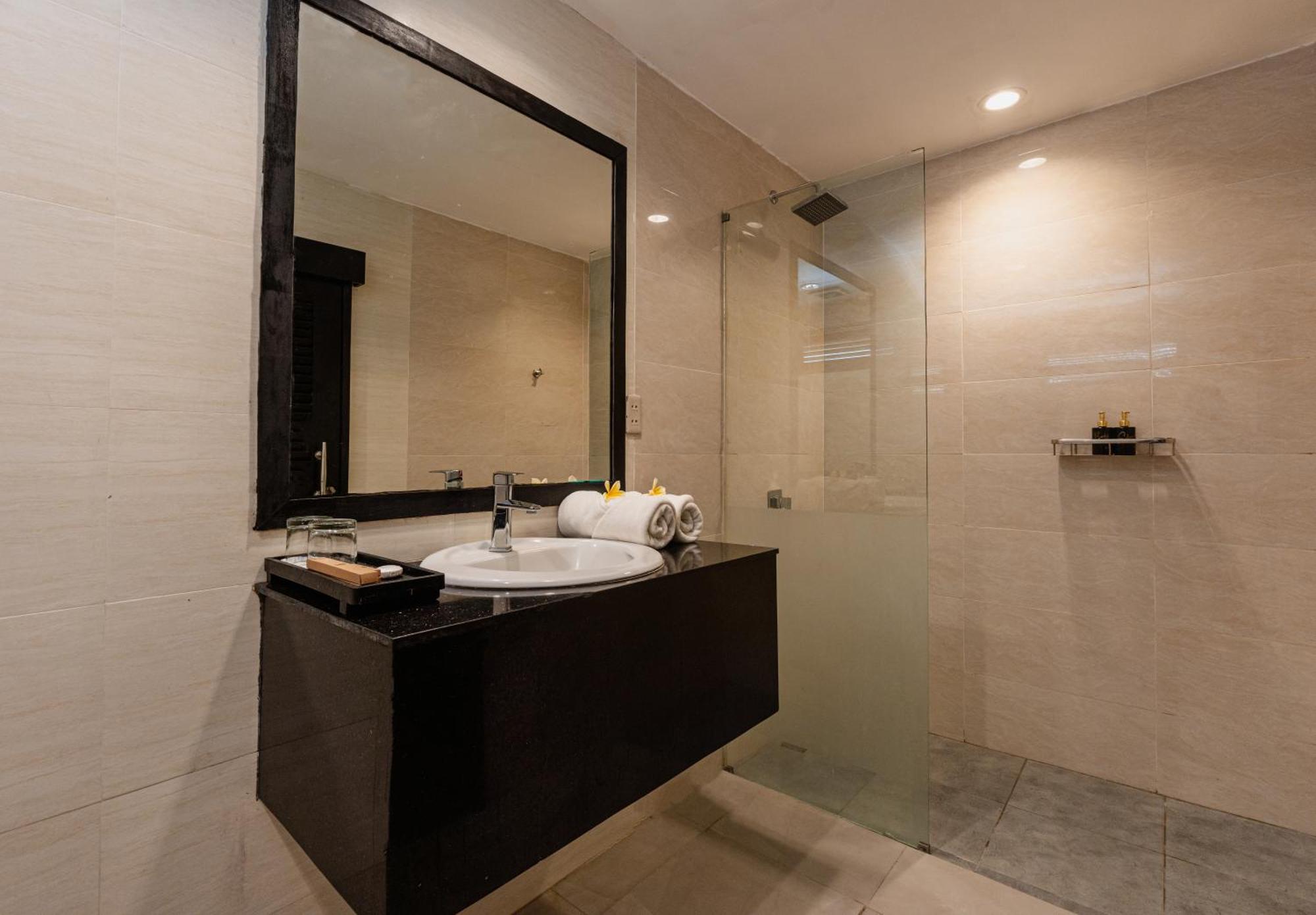 Casa Wina Kuta Hotel Kuta  Ngoại thất bức ảnh