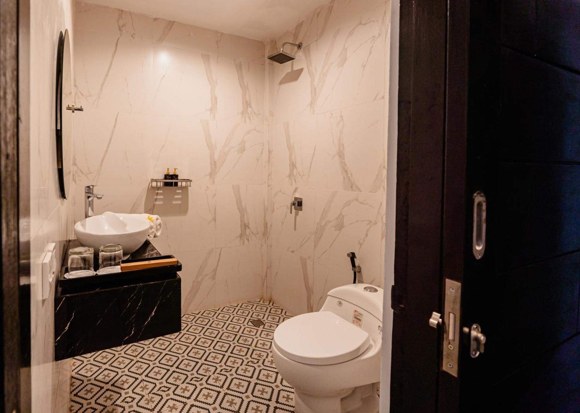 Casa Wina Kuta Hotel Kuta  Ngoại thất bức ảnh